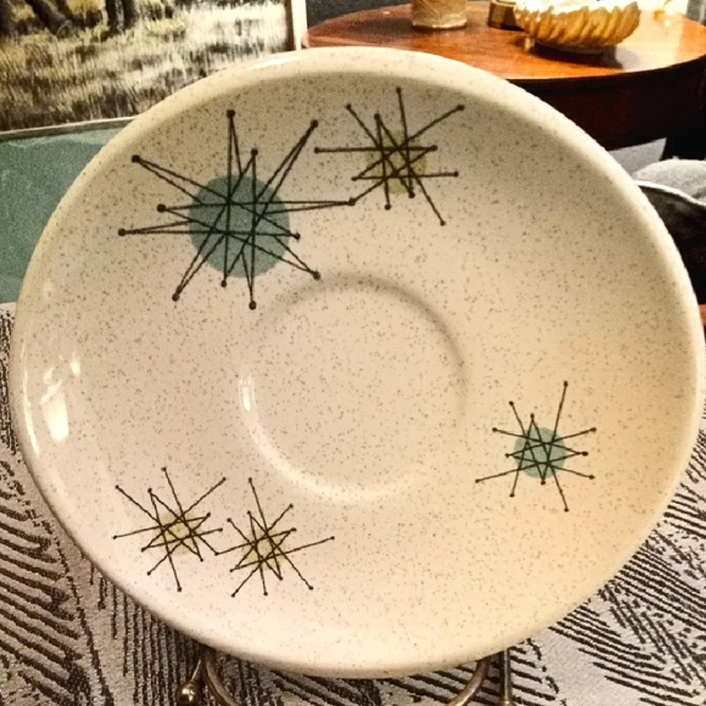 50's Vintage Franciscan Starburst Teacup and Saucer  (Set of 2) - Picture 4 of 5